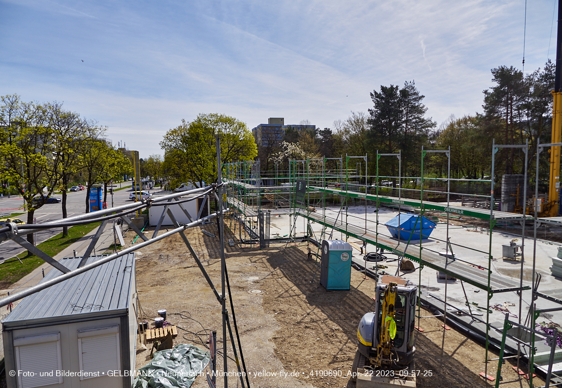 22.04.2023 - Luft- und Ebenenfotos vom Haus für Kinder in der Quiddestraße in Neuperlach